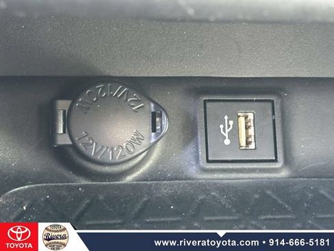 Used 2023 Toyota RAV4 XLE Premium AWD/4WD image 31