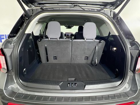 Used 2026 Ford Explorer Active AWD/4WD image 30