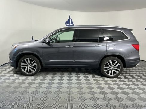 Used 2017 Honda Pilot Elite image 4