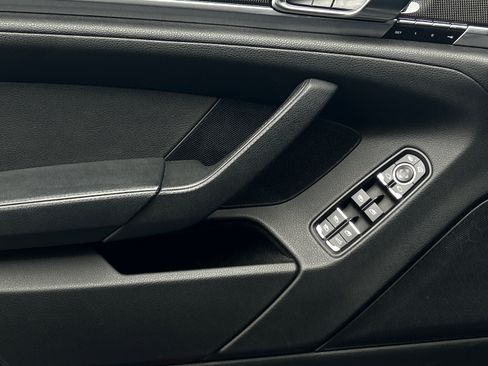 Used 2015 Porsche Panamera 4S image 78