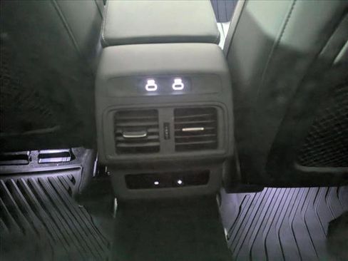 Certified 2025 Audi Q5 Premium w/ Convenience Package image 24