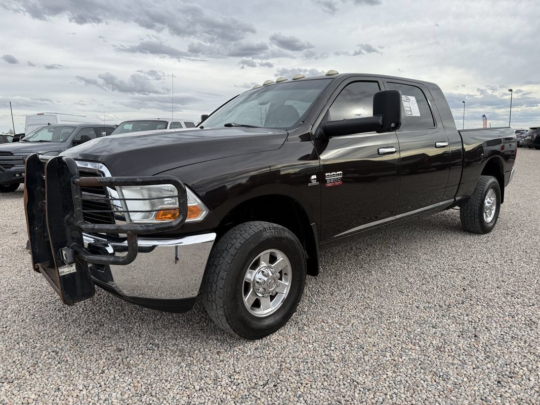 Used 2011 RAM 3500 SLT w/ Luxury Group AWD/4WD image 4