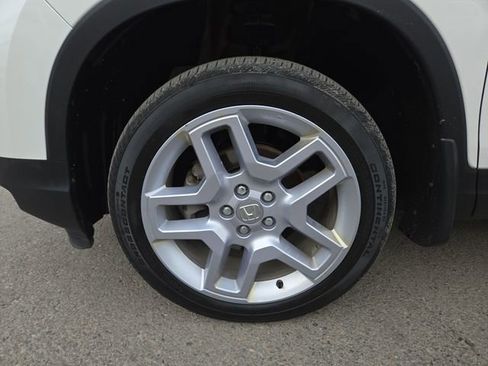 Used 2025 Honda Passport EX-L image 9