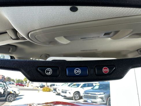 Used 2018 Chevrolet Silverado 1500 LTZ Z71 image 17