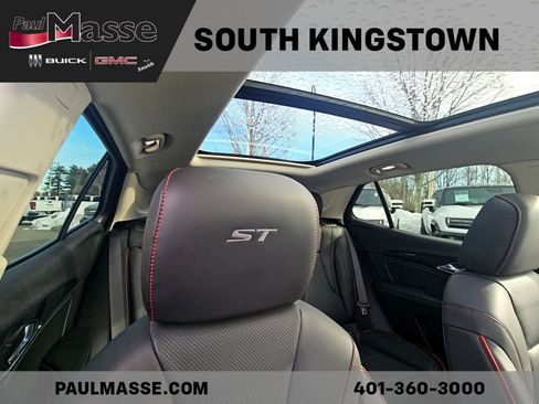 Certified 2023 Buick Envision Essence w/ Sport Touring Package image 10