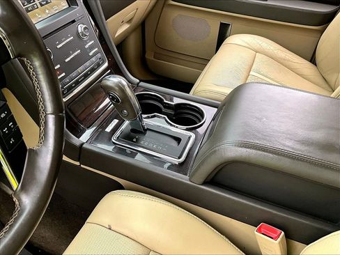 Used 2017 Lincoln Navigator Reserve image 12