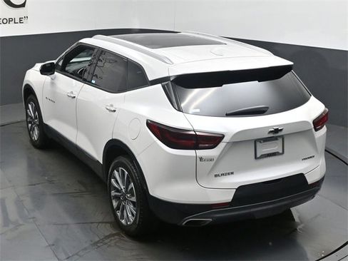 Used 2023 Chevrolet Blazer Premier image 48