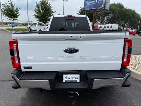 Used 2026 Ford F450 Lariat w/ Lariat Premium Package AWD/4WD image 7