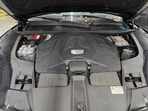 Used 2021 Porsche Cayenne S image 8