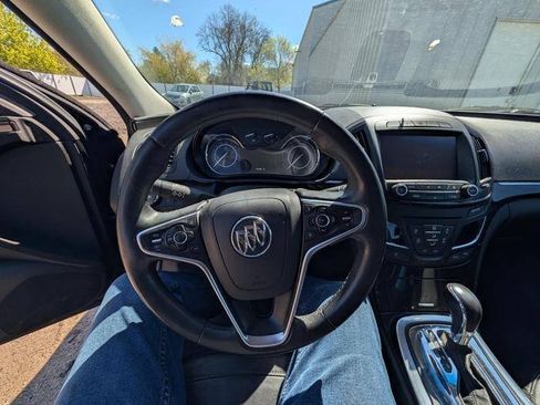 Used 2016 Buick Regal FWD image 32