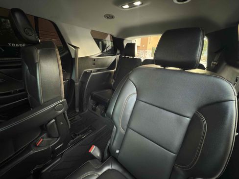 Used 2018 Chevrolet Traverse Premier w/ LPO, Black Accent Package image 64