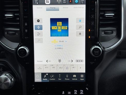 Used 2022 RAM 2500 Laramie image 16