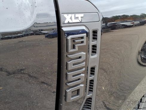 New 2026 Ford F250 XLT w/ XLT Premium Package image 14