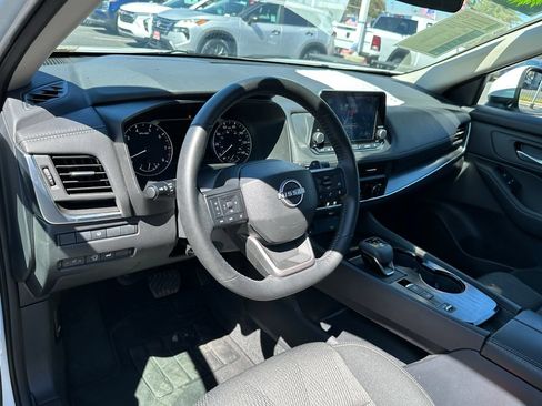 Used 2026 Nissan Rogue SV FWD image 23