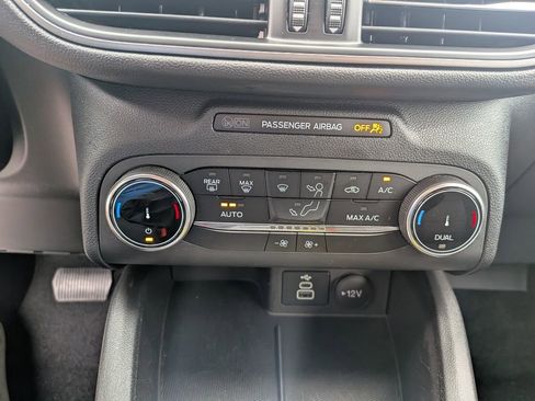 Used 2025 Ford Escape Active image 20