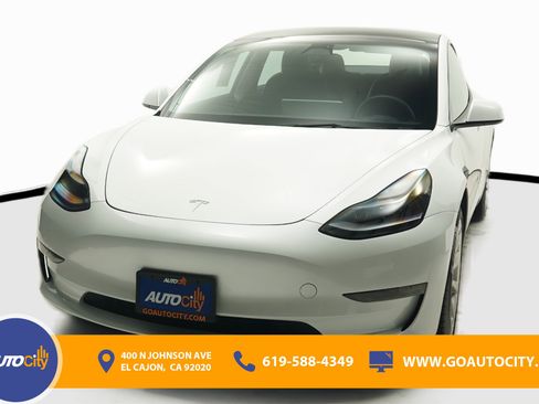 Used 2023 Tesla Model 3 Standard Range RWD image 4