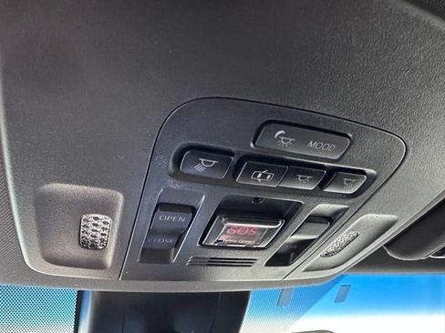 Used 2019 Toyota Avalon Touring FWD image 31