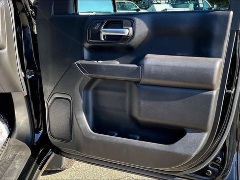 Used 2023 Chevrolet Silverado 1500 Custom AWD/4WD image 20