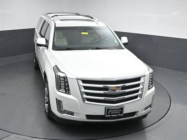 Used 2018 Cadillac Escalade ESV Premium Luxury AWD/4WD image 47