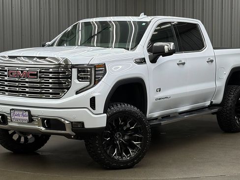 Used 2026 GMC Sierra 1500 Denali AWD/4WD image 1