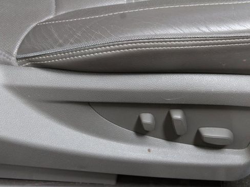 Used 2018 GMC Yukon XL Denali image 10