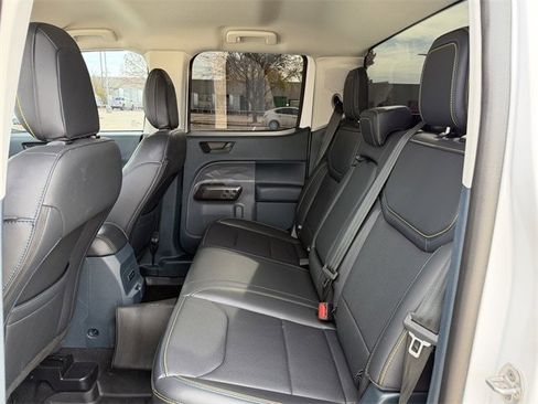 Used 2025 Ford Maverick Lobo image 26