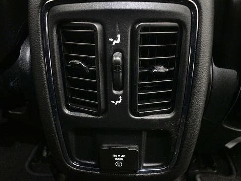 Used 2021 Jeep Grand Cherokee Altitude image 29