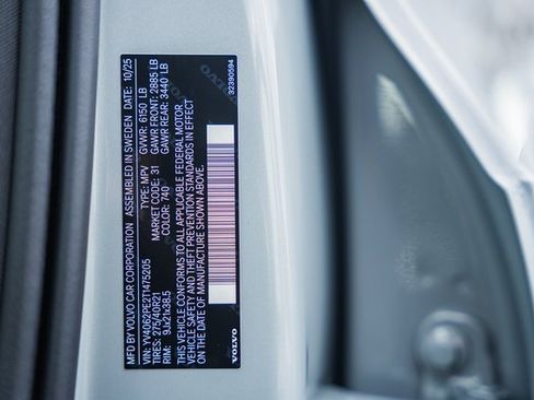 New 2026 Volvo XC90 B6 Plus w/ Protection Package Premier image 39