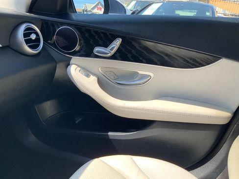 Used 2017 Mercedes-Benz C 300 Sedan image 30