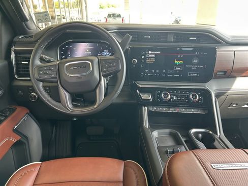 Used 2024 GMC Sierra 2500 Denali Ultimate image 18