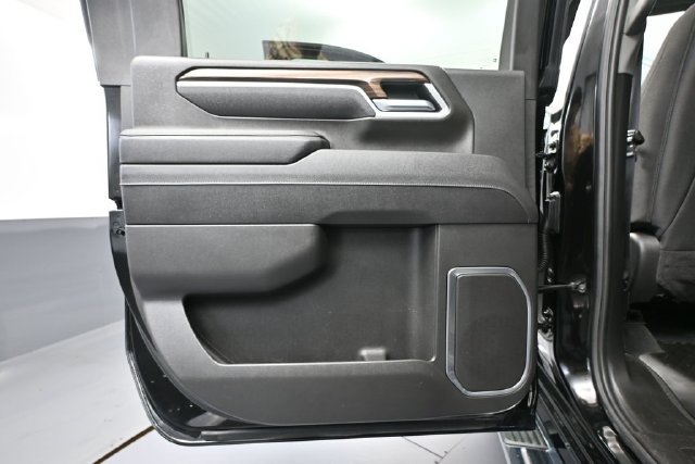 Used 2025 Chevrolet Silverado 2500 LT w/ Convenience Package AWD/4WD image 26