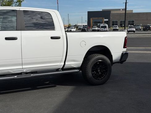 Used 2025 RAM 2500 Big Horn AWD/4WD image 8