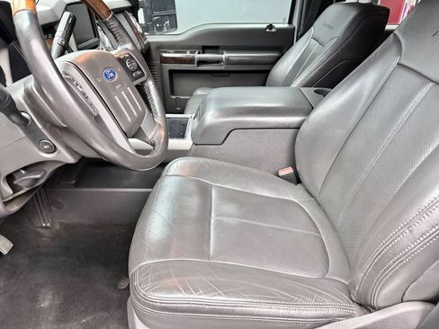 Used 2014 Ford F250 Platinum w/ FX4 Off-Road Package AWD/4WD image 10