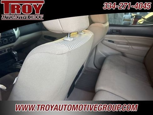 Used 2014 Toyota Tacoma PreRunner w/ SR5 Package image 17