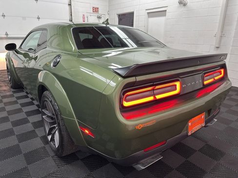 Used 2019 Dodge Challenger R/T Scat Pack w/ Widebody Package image 7