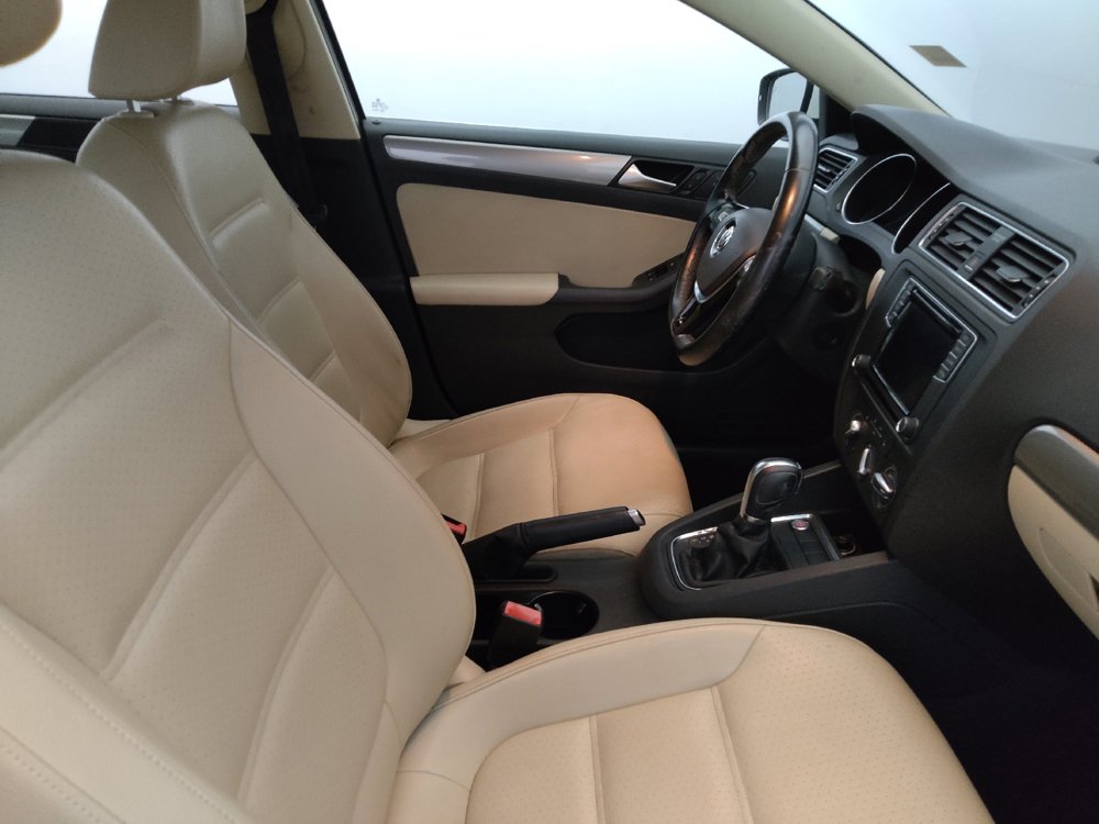 Used 2017 Volkswagen Jetta SE FWD image 21