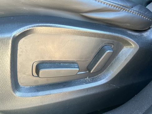 Used 2018 MAZDA CX-5 Touring image 16