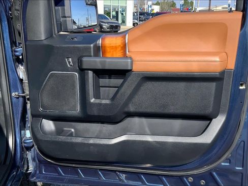 Used 2016 Ford F150 Limited w/ Trailer Tow Package image 22