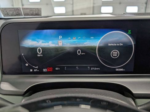 Certified 2024 Kia Seltos SX w/ SX Sunroof Package AWD/4WD image 24