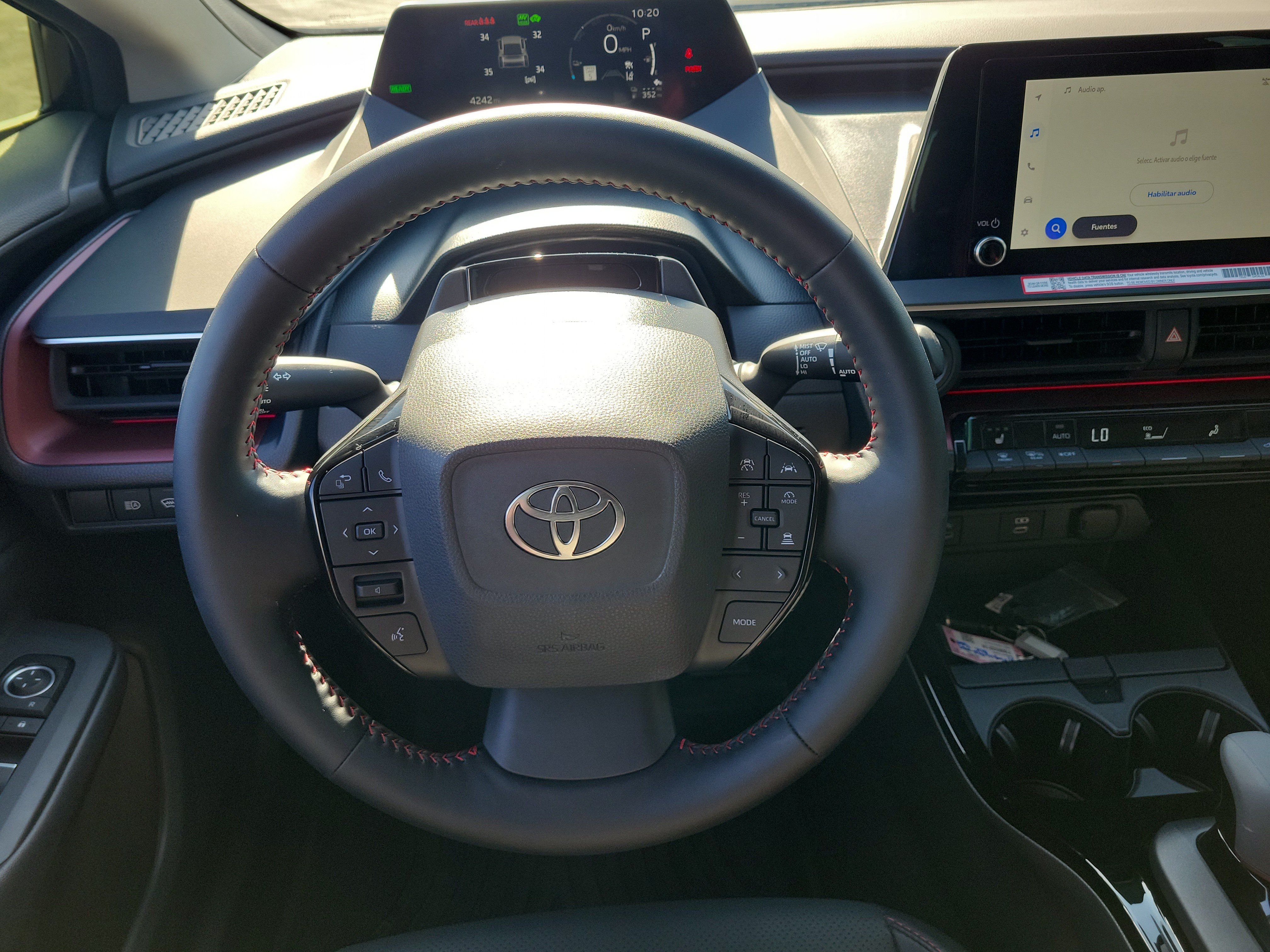 Used 2026 Toyota Prius Plug-In Hybrid FWD image 17