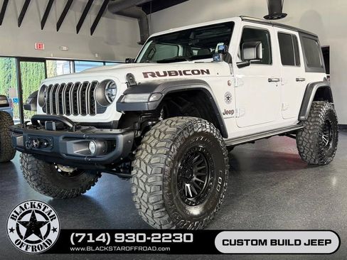 Used 2025 Jeep Wrangler Unlimited Rubicon AWD/4WD image 7