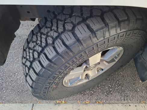 Used 2011 Nissan Xterra PRO-4X w/ Pro-4x Leather Pkg image 23