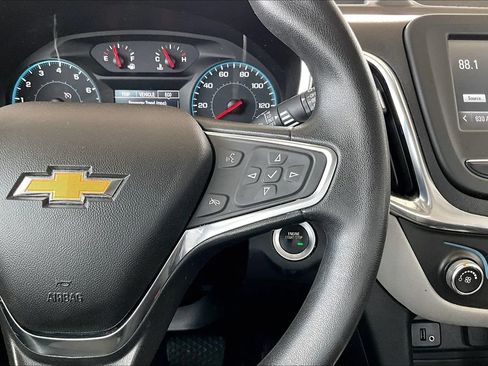 Used 2018 Chevrolet Equinox LS FWD image 11