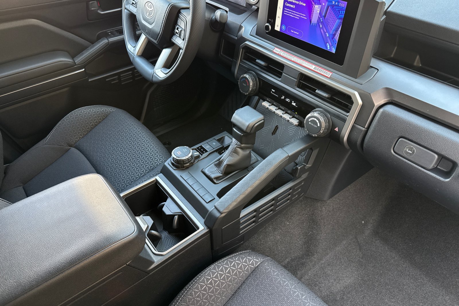New 2026 Toyota 4Runner SR5 AWD/4WD image 18