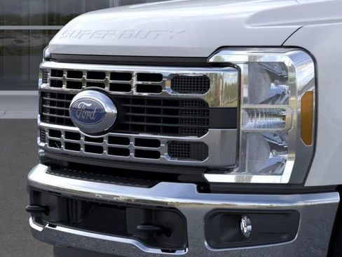 New 2026 Ford F350 XL w/ XL Chrome Package image 17