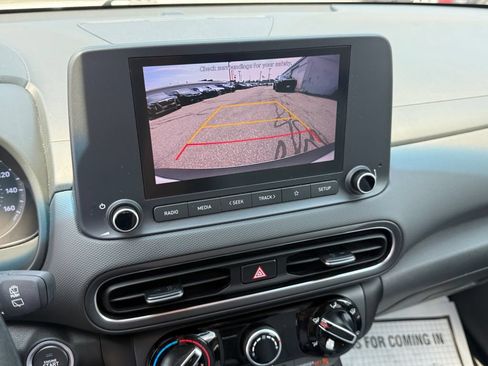 Certified 2023 Hyundai Kona SEL AWD/4WD image 31