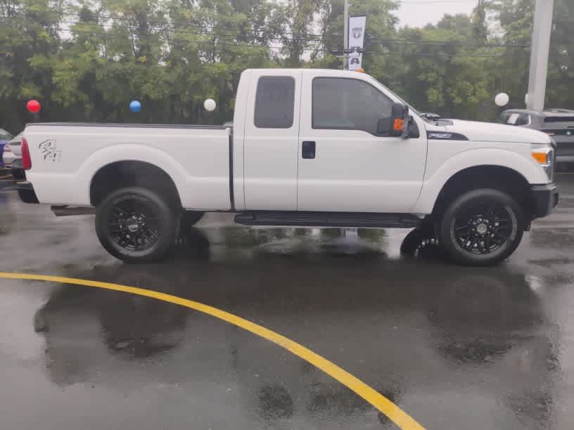 Used 2016 Ford F250 XL w/ Power Equipment Group AWD/4WD image 6