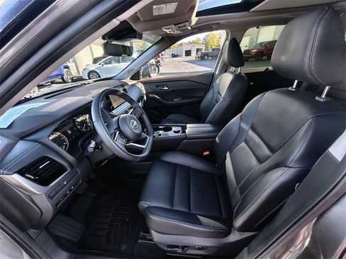 Certified 2023 Nissan Rogue SL w/ SL Premium Package image 15