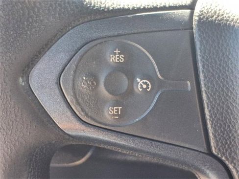 Used 2017 GMC Sierra 1500 Base image 9