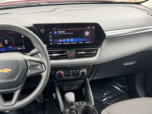 Used 2025 Chevrolet TrailBlazer LT image 21